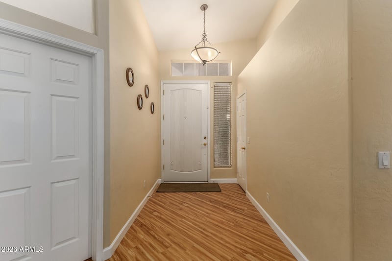 6071 Shannon St, Chandler, AZ 85226