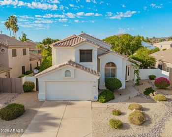 6076 W Irma Ln, Glendale, AZ 85308