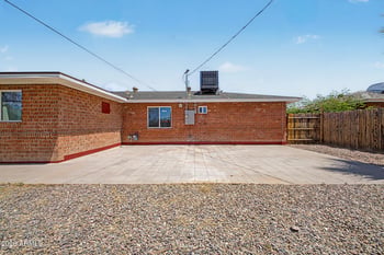 608 47th Pl, Phoenix, AZ 85008