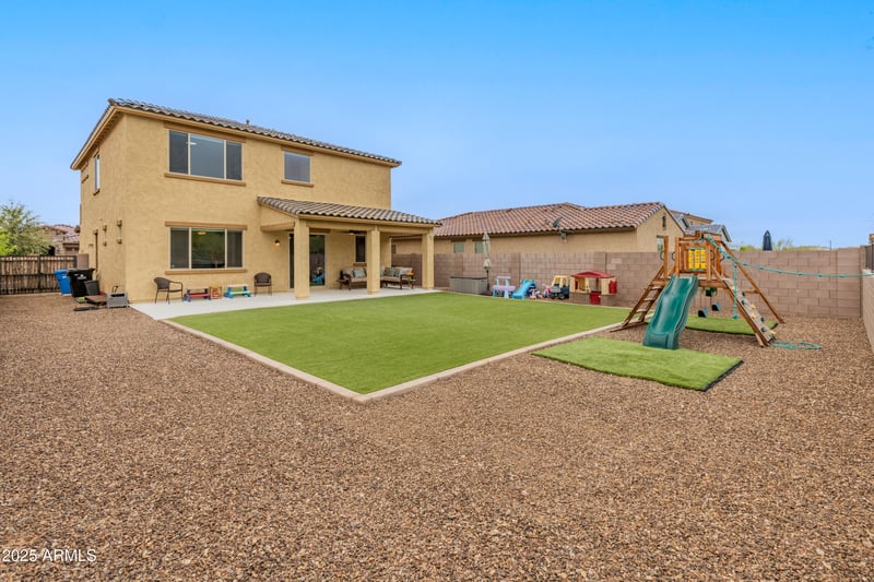 608 Pasaro Dr, Phoenix, AZ 85085