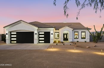 608 Restin Rd, Phoenix, AZ 85086