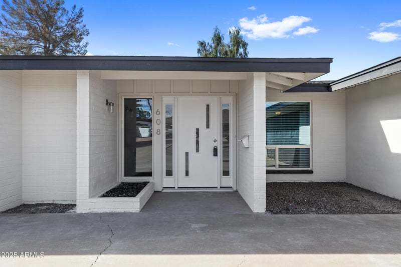 608 Revolta Cir, Mesa, AZ 85208