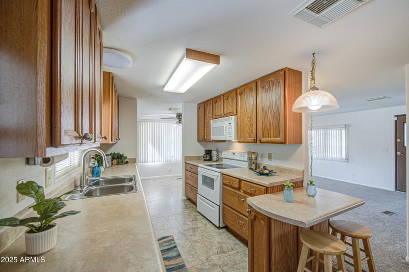 609 86th Pl, Mesa, AZ 85208