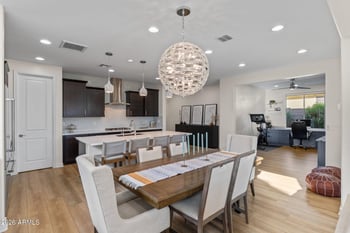 609 E Pasaro Dr, Phoenix, AZ 85085