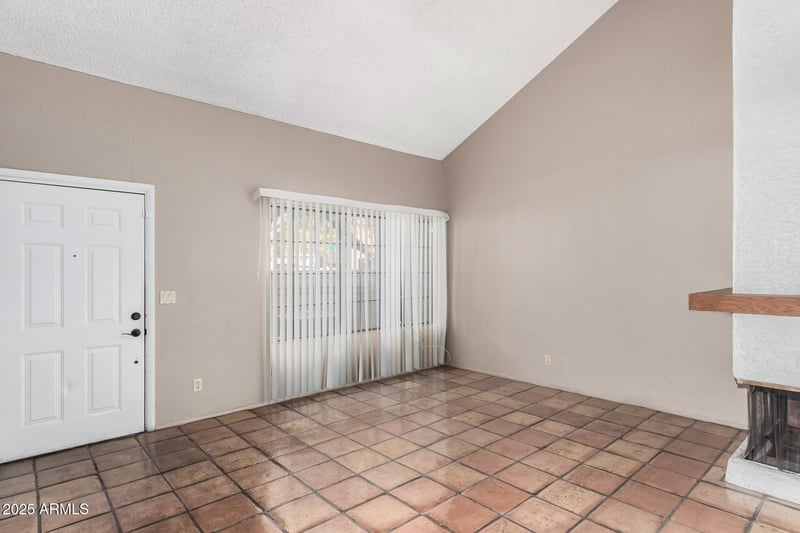 609 Mesquite Cir #D131, Tempe, AZ 85288