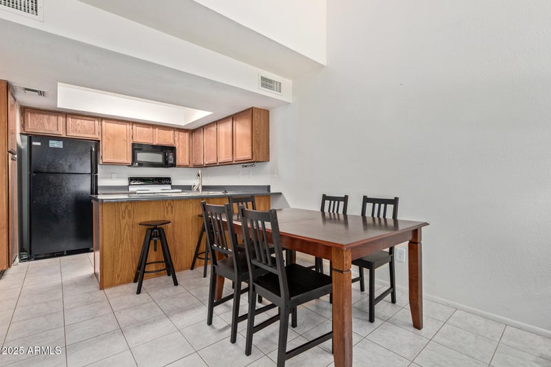 609 Mesquite Cir #D133, Tempe, AZ 85288