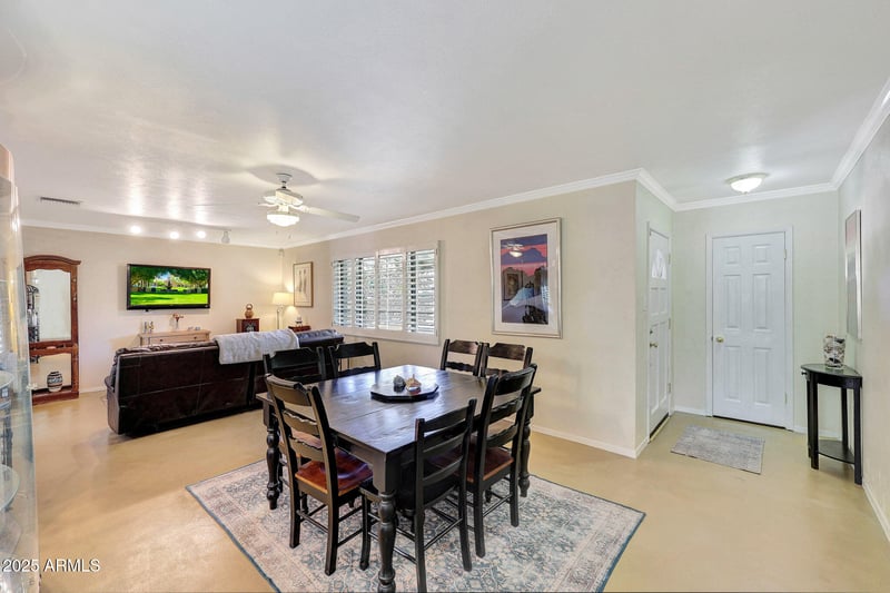609 Winter Dr, Phoenix, AZ 85020