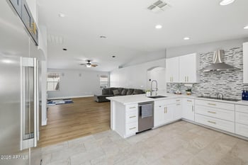 6092 Bridal Vail Dr, Gilbert, AZ 85298