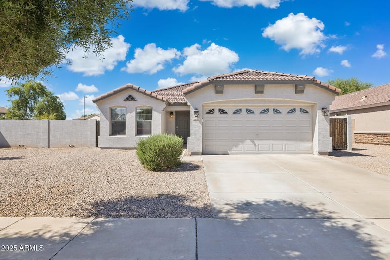 6092 Bridal Vail Dr, Gilbert, AZ 85298