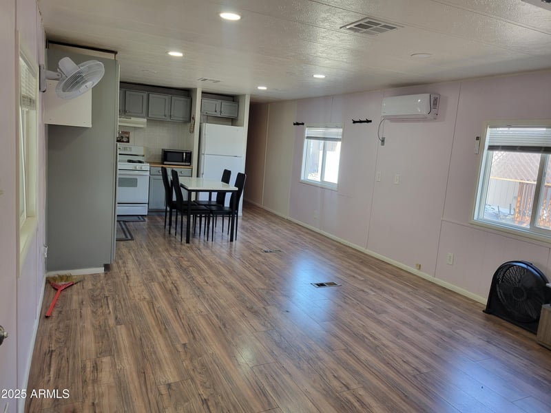 61 Southern Ave #14, Mesa, AZ 85210