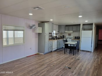 61 Southern Ave #14, Mesa, AZ 85210