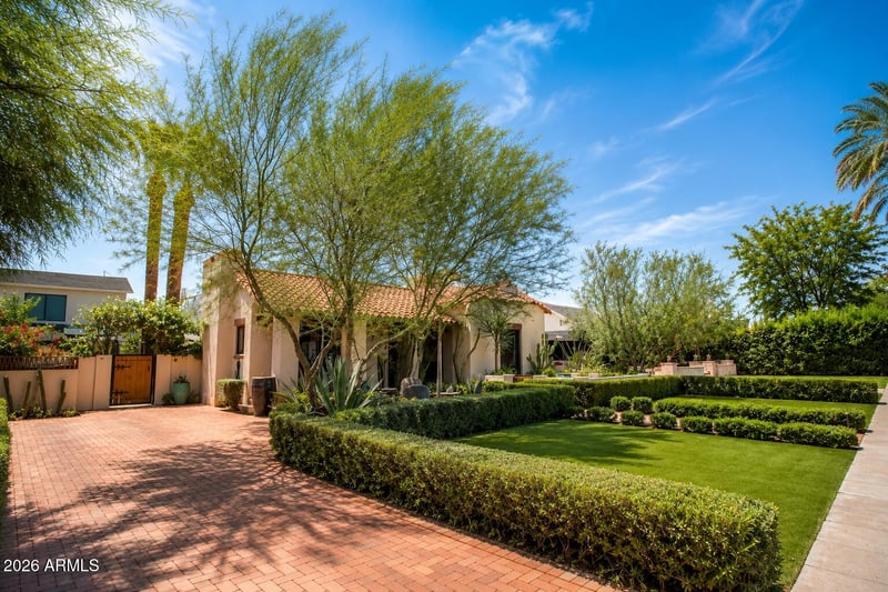 61 Wilshire Dr, Phoenix, AZ 85003