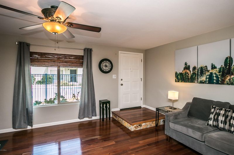610 E Montebello Ave #38, Phoenix, AZ 85012