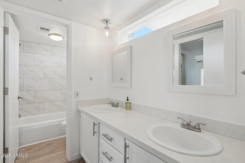 610 E Montebello Ave #46, Phoenix, AZ 85012
