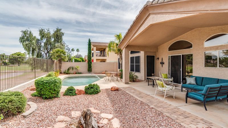 6101 W Irma Ln, Glendale, AZ 85308