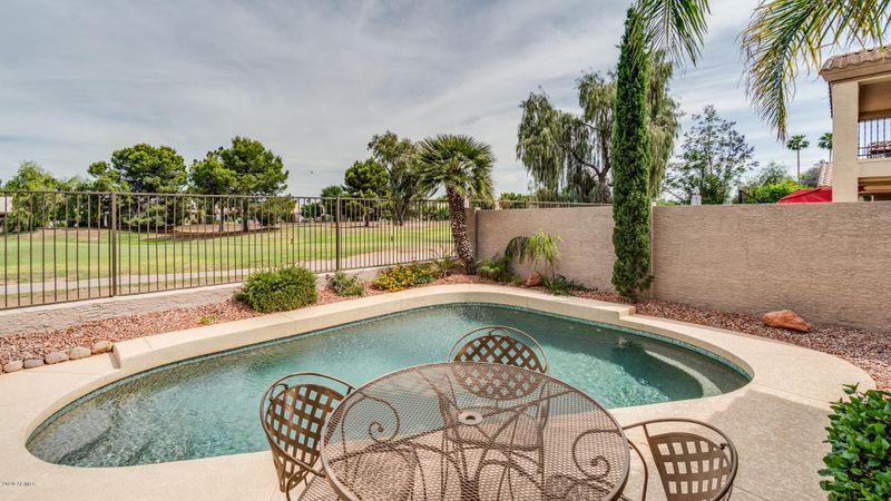 6101 W Irma Ln, Glendale, AZ 85308