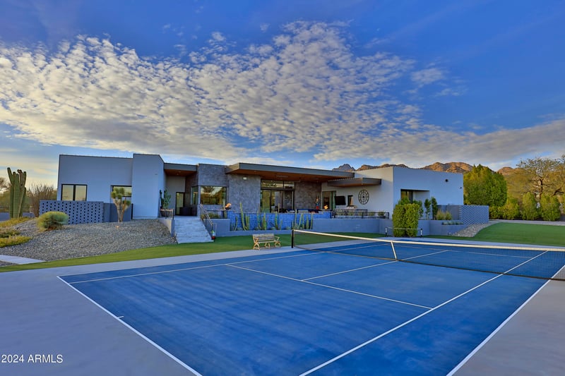 6102 Palo Cristi Rd, Paradise Valley, AZ 85253