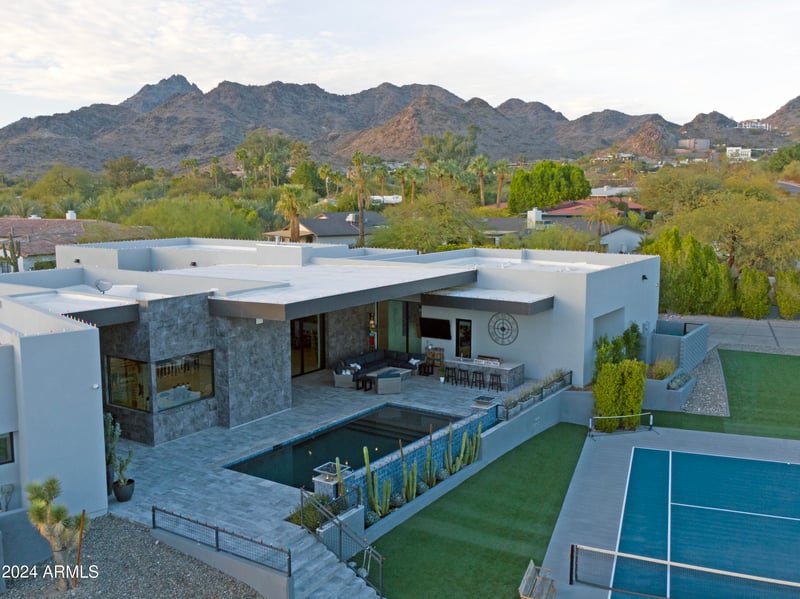 6102 Palo Cristi Rd, Paradise Valley, AZ 85253