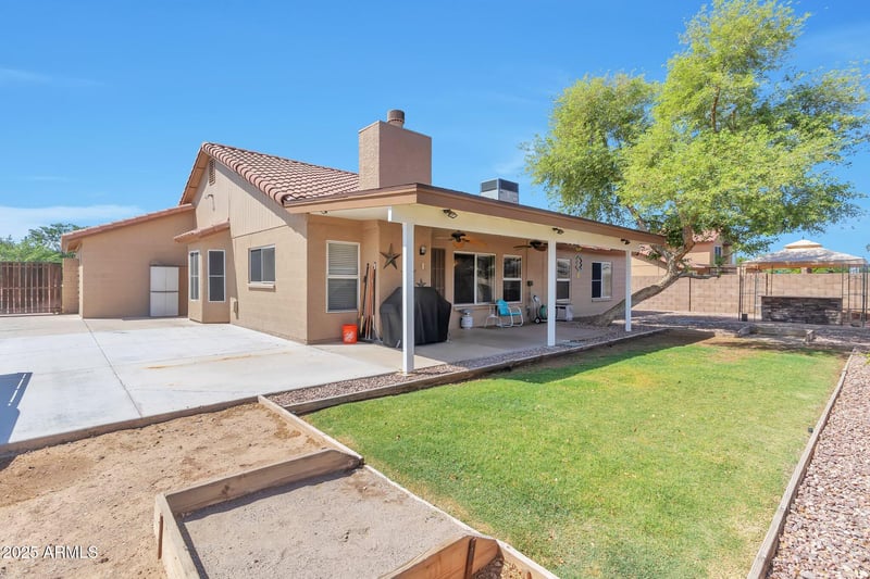 6102 Shangri La Rd, Glendale, AZ 85304