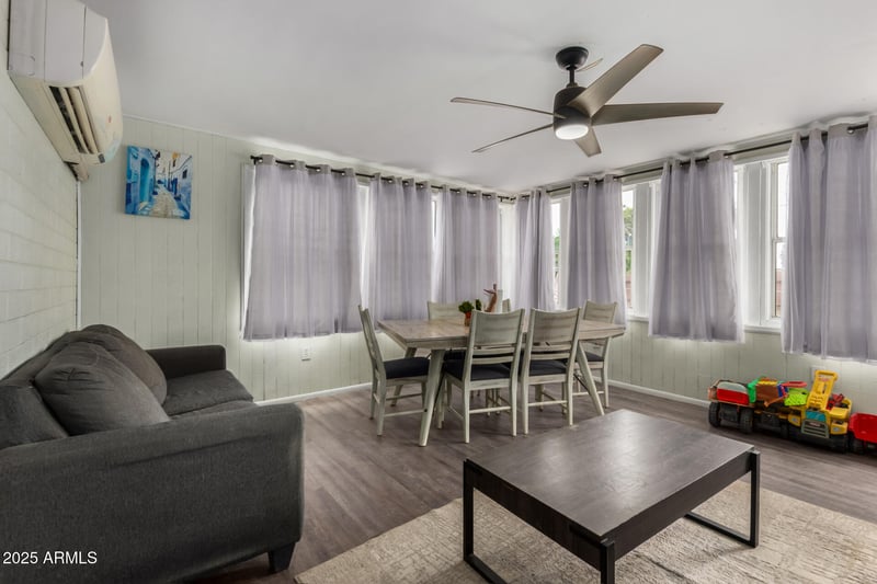 6107 Keim Dr, Glendale, AZ 85301