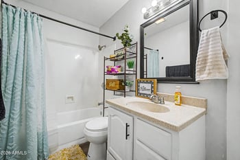 6107 Keim Dr, Glendale, AZ 85301