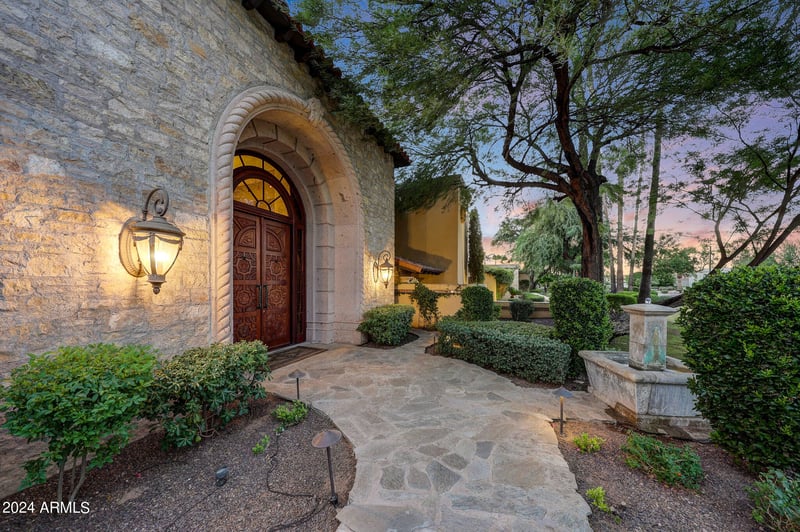 6107 Paradise Dr, Scottsdale, AZ 85254