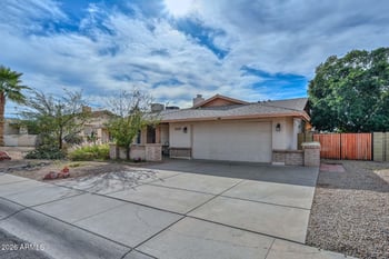 6107 Windrose Dr, Glendale, AZ 85304