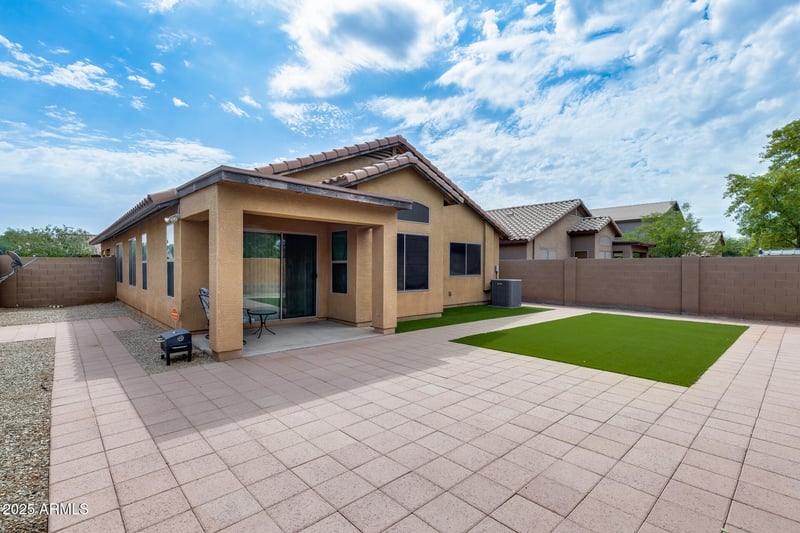 6108 53rd Dr, Laveen, AZ 85339