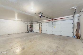 6108 W Shangri La Rd W, Glendale, AZ 85304