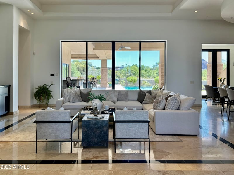 6109 Palo Cristi Rd, Paradise Valley, AZ 85253