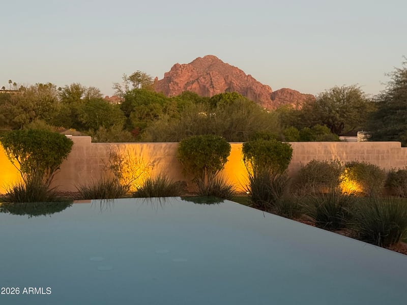 6109 Palo Cristi Rd, Paradise Valley, AZ 85253