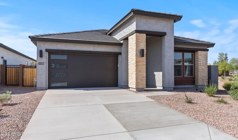 611 Brown Way, San Tan Valley, AZ 85140