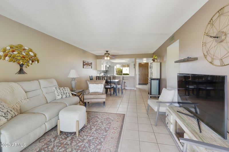 611 Desert Flower Dr, Mesa, AZ 85208
