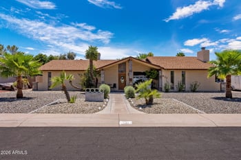 611 E Canterbury Ln, Phoenix, AZ 85022