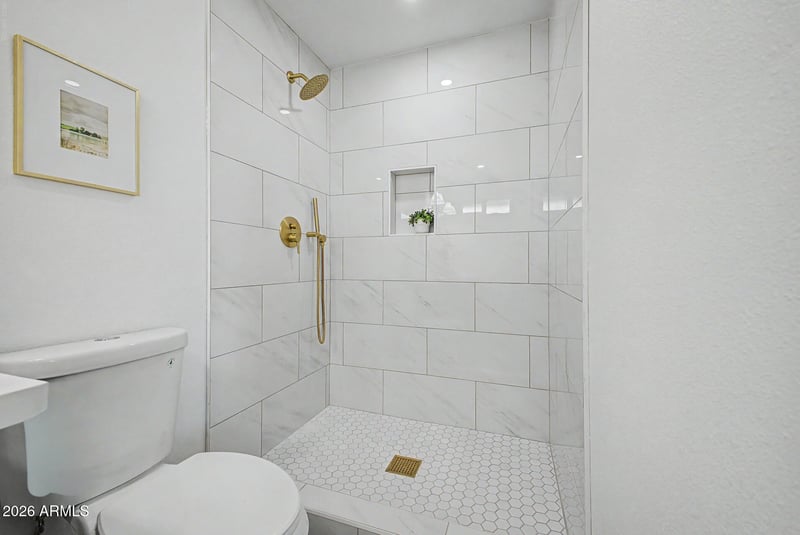 611 E Erie Dr, Tempe, AZ 85282