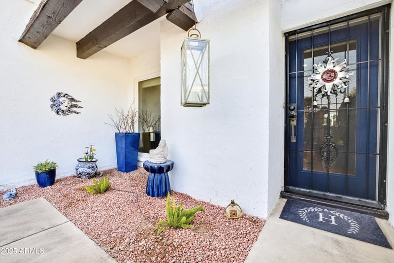 611 Tam Oshanter Dr, Phoenix, AZ 85022