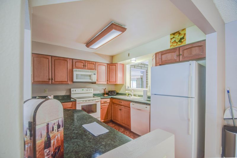 6110 E Dallas St, Mesa, AZ 85205