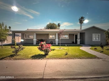 6111 64th Dr, Glendale, AZ 85301