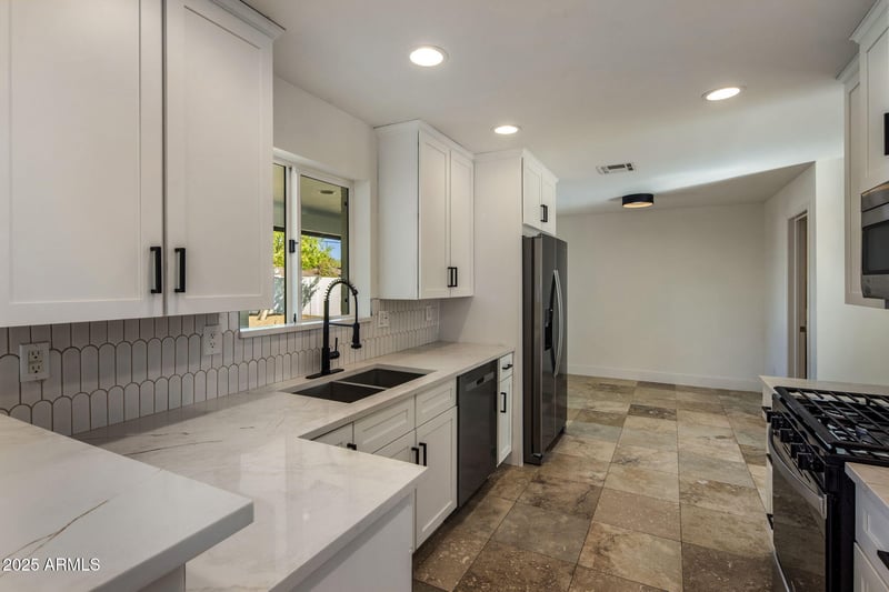 6112 11th Ave, Phoenix, AZ 85013