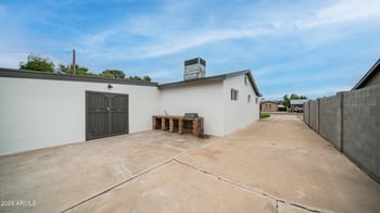 6112 Frier Dr, Glendale, AZ 85301