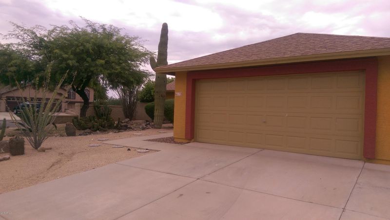 6112 N 90th Dr, Glendale, AZ 85305