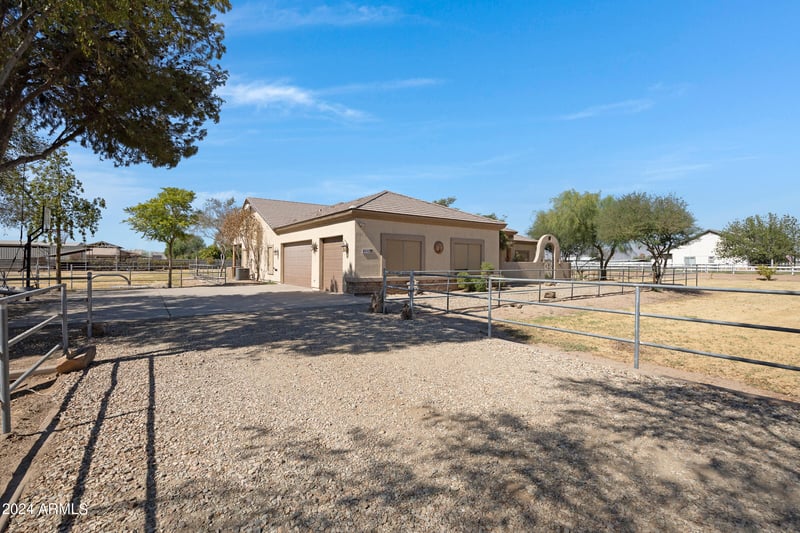 6112 S 195th Dr, Buckeye, AZ 85326