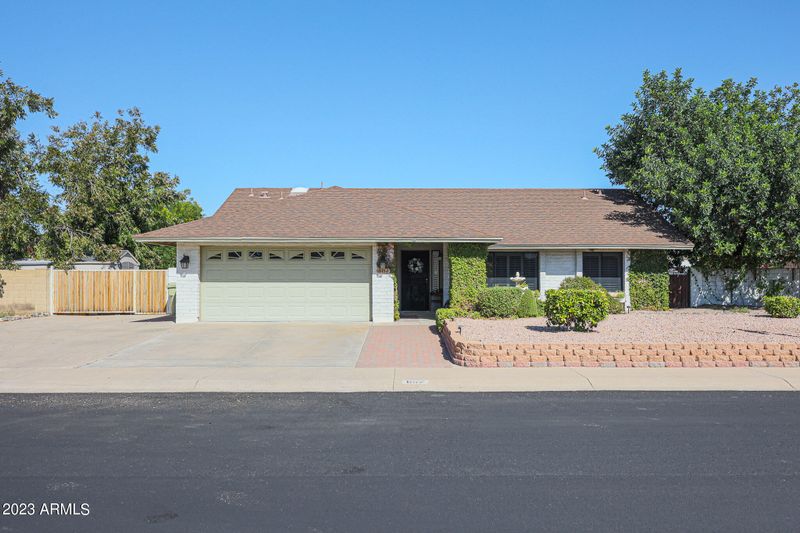 6112 W Pershing Ave, Glendale, AZ 85304