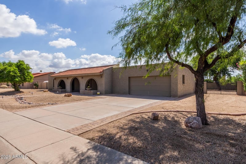 6113 Redfield Rd, Scottsdale, AZ 85254