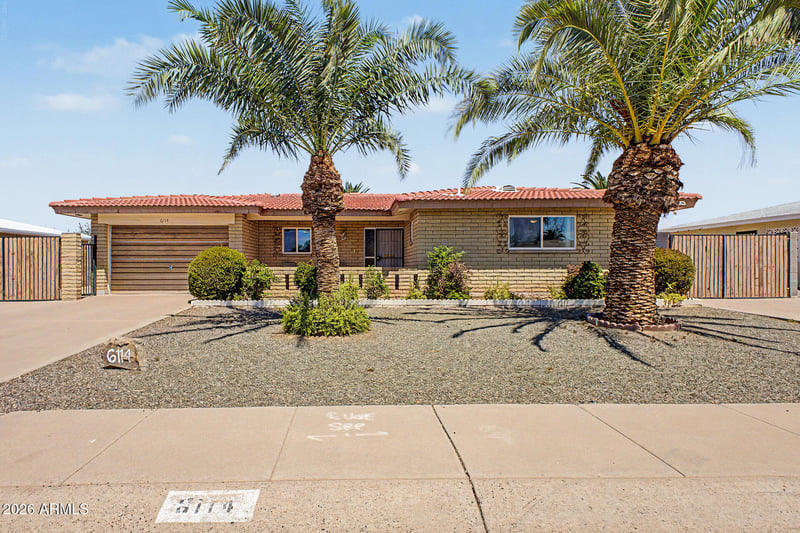 6114 E Des Moines St, Mesa, AZ 85205