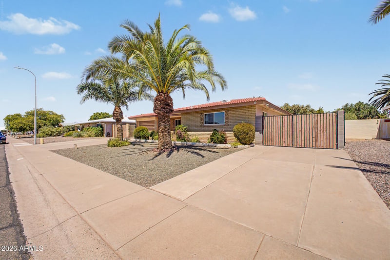 6114 E Des Moines St, Mesa, AZ 85205