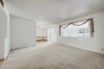 6114 E Des Moines St, Mesa, AZ 85205