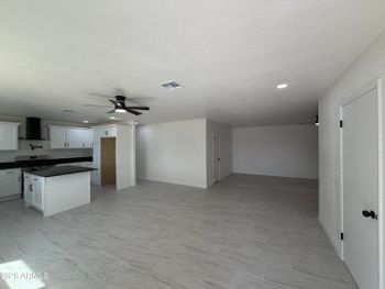 6114 W Avalon Dr, Phoenix, AZ 85033