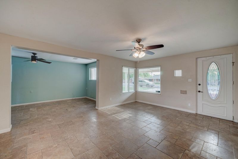 6115 N 17th Ave, Phoenix, AZ 85015