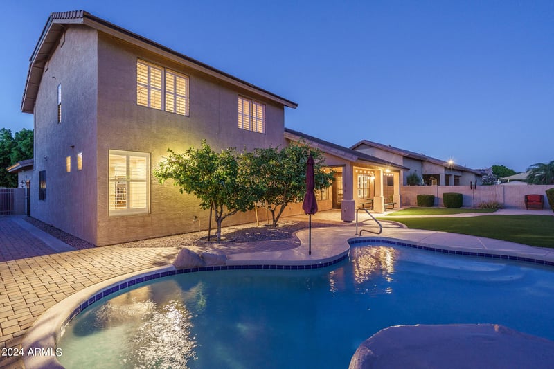 6115 W Morrow Dr, Glendale, AZ 85308